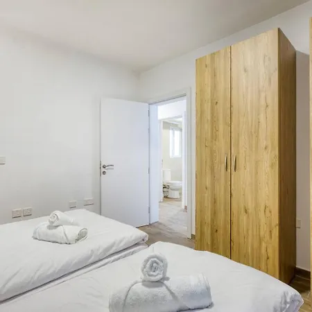 Modern W Balcony - Valletta Views Pietà