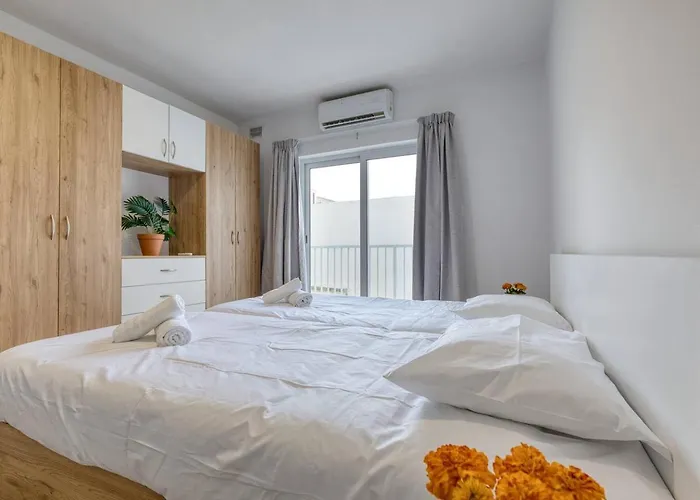 Aparthotel Modern W Balcony - Valletta Views