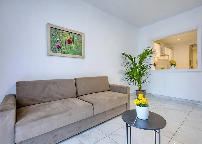 Modern W Balcony - Valletta Views Pieta