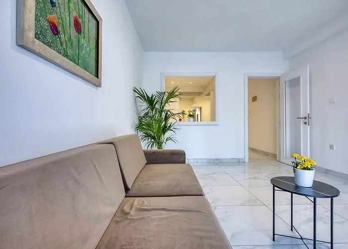 Aparthotel Modern W Balcony - Valletta Views 4*