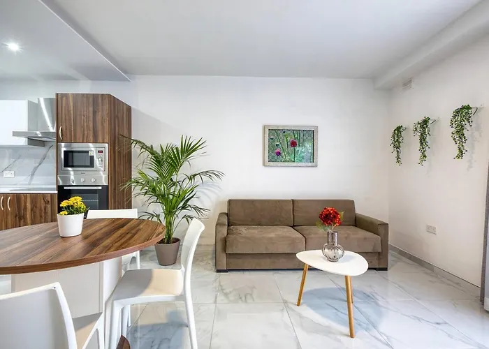 Modern W Balcony - Valletta Views Pieta