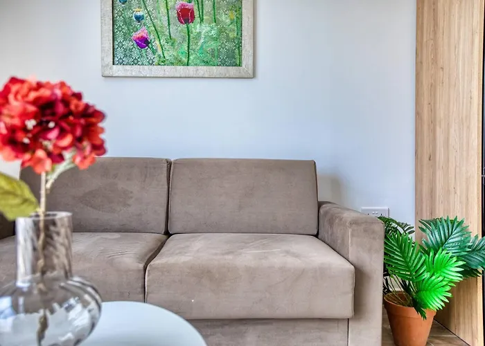 Modern W Balcony - Valletta Views