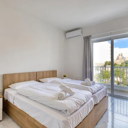 Modern W Balcony - Valletta Views *