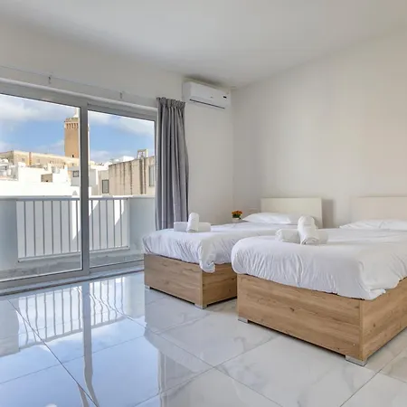 Modern W Balcony - Valletta Views Apartmán