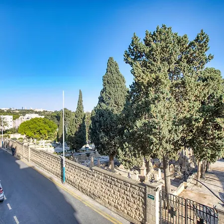 Modern W Balcony - Valletta Views *