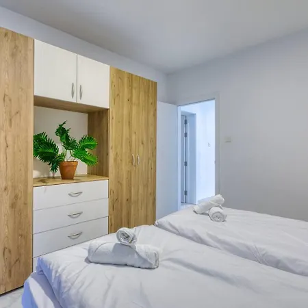 Modern W Balcony - Valletta Views アパートホテル Pietà