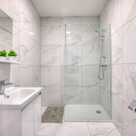 Modern W Balcony - Valletta Views アパートホテル