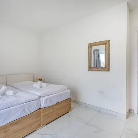 Modern W Balcony - Valletta Views 4* Pietà