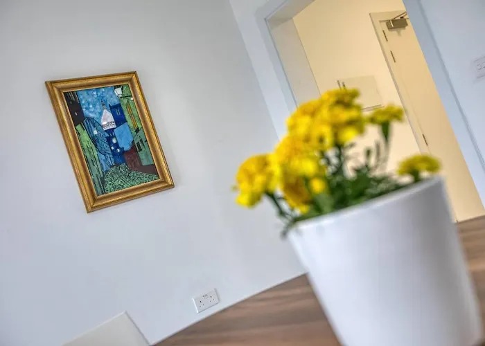 Modern W Balcony - Valletta Views شقة فندقية Pietà