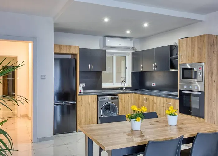 شقة فندقية Modern W Balcony - Valletta Views Pietà